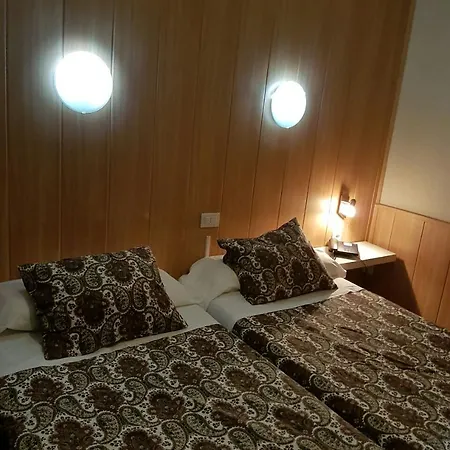 Comapedrosa Отель Аринсал